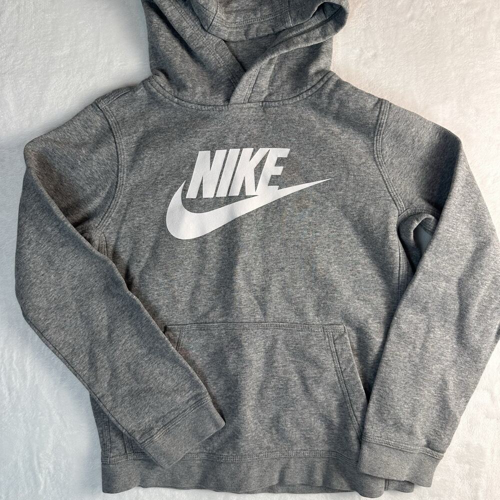 NIKE BTS GRAY HOODIE Y2K YOUTH LARGE GUC BACK TO SCHOOL FALL HOODIE
